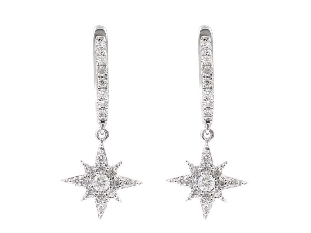 Boucle d’oreille en or blanc 14 carats avec diamants naturels