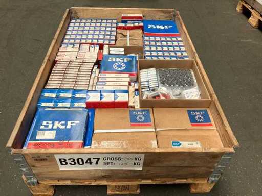 SKF / Nachi / NTN / FAG - Lot de divers roulements industriels incluant SKF, Nachi et NTN