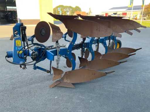 2003 Överum CX 4100 F Charrue réversible