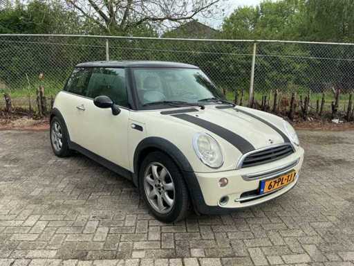 Mini 1.6 Cooper Chile 67-PL-TJ