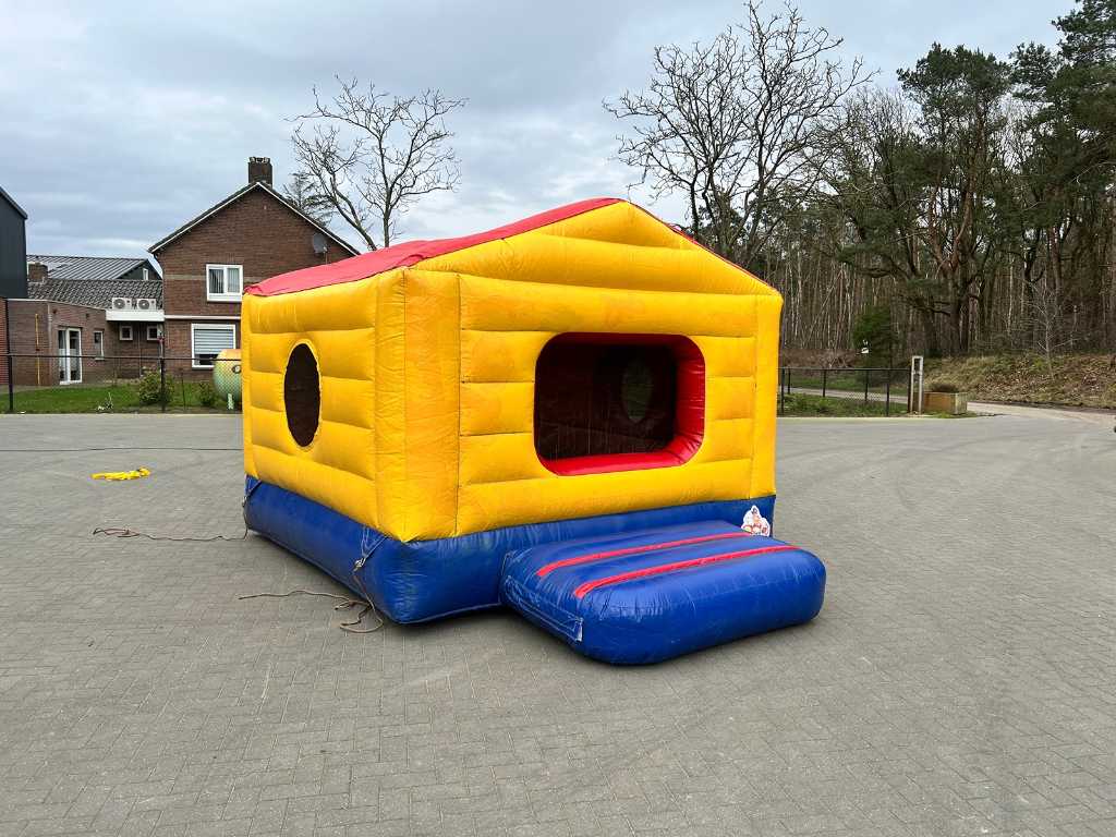 Bigbigworld - ball pit house - bouncy castle