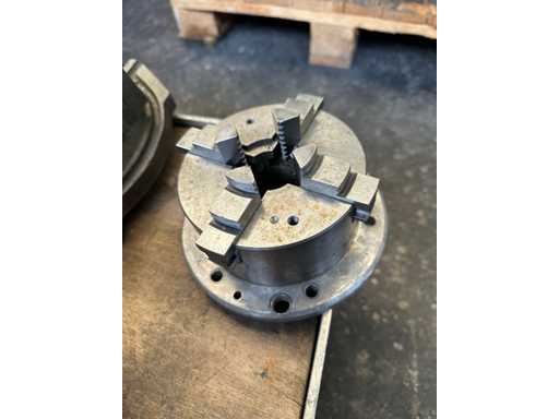 Chuck 4 jaws - Machine clamp