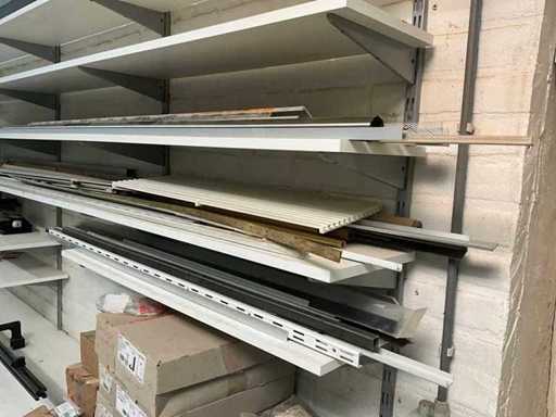 Diverse lote, inclusiv profiluri și cârlige