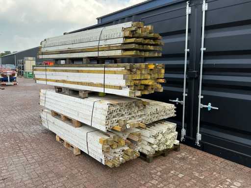 Lot de profilés en maçonnerie