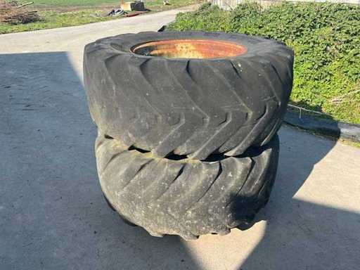 Michelin XMCL 460/70R24 Tire with rim
