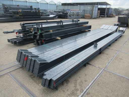 Construcție din oțel 15 x 30 metri (450m2)