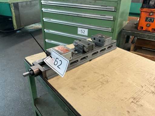 2002 RÖMHELD Hydraulische Machinebankschroef