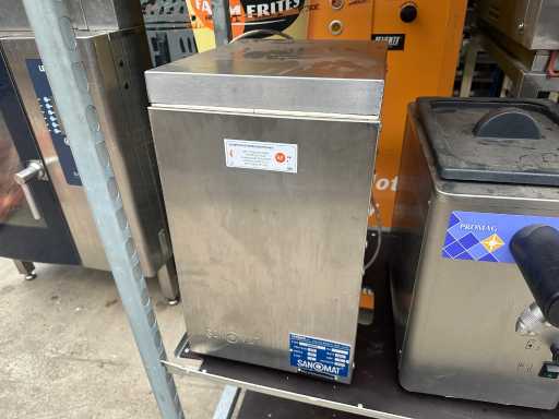 Sanomat - PL2 - Whipped cream machine