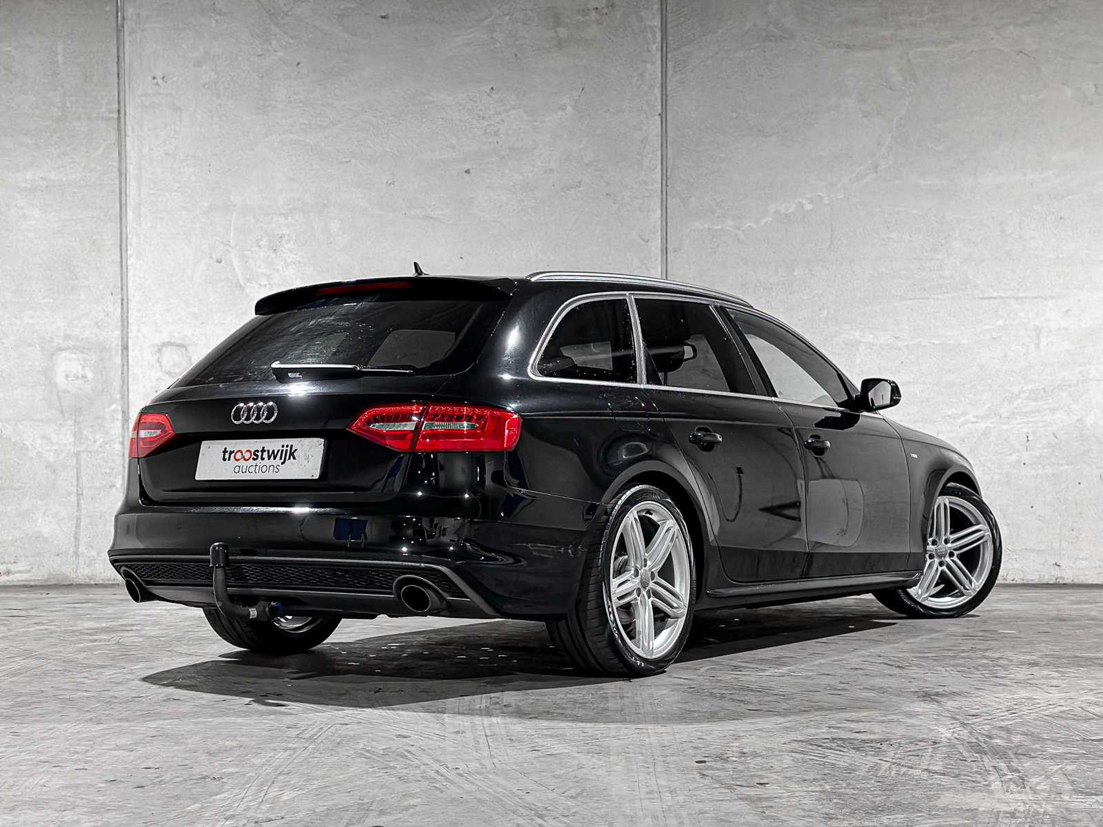 Audi A4 Avant 1.8 TFSI Automatic S Edition 170hp 2015, 4-ZRD-12