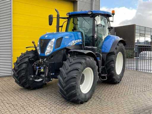 2015 New Holland T7.235 Vierwielaangedreven landbouwtractor