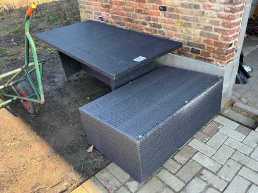 Tuintafel + bijzettafel