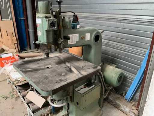 Fresmachine in de gereedschapswerkplaats