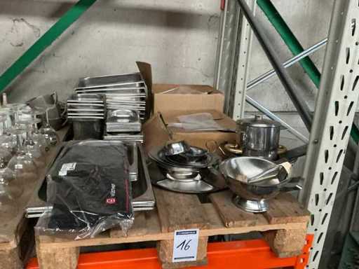 Partij diverse rvs keukenbenodigdheden