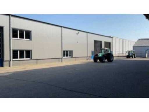 3dfef641-4e0b-42d1-b846-5f7b3afc978f.mp4