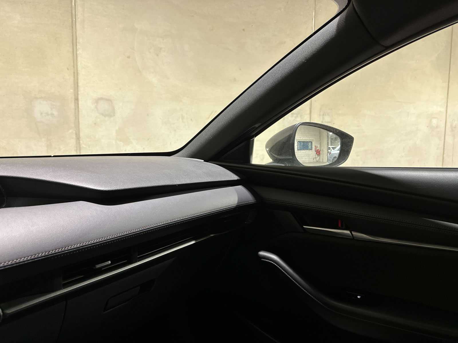 Mazda 3 2.0 e-SkyActiv-X 186pk 2022 (Origineel-NL+1e eigenaar), P-184-HB