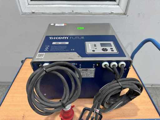 11/2020 TRICOM Futur 48V 120A 750-960Ah Cargador Carretilla elevadora eléctrica