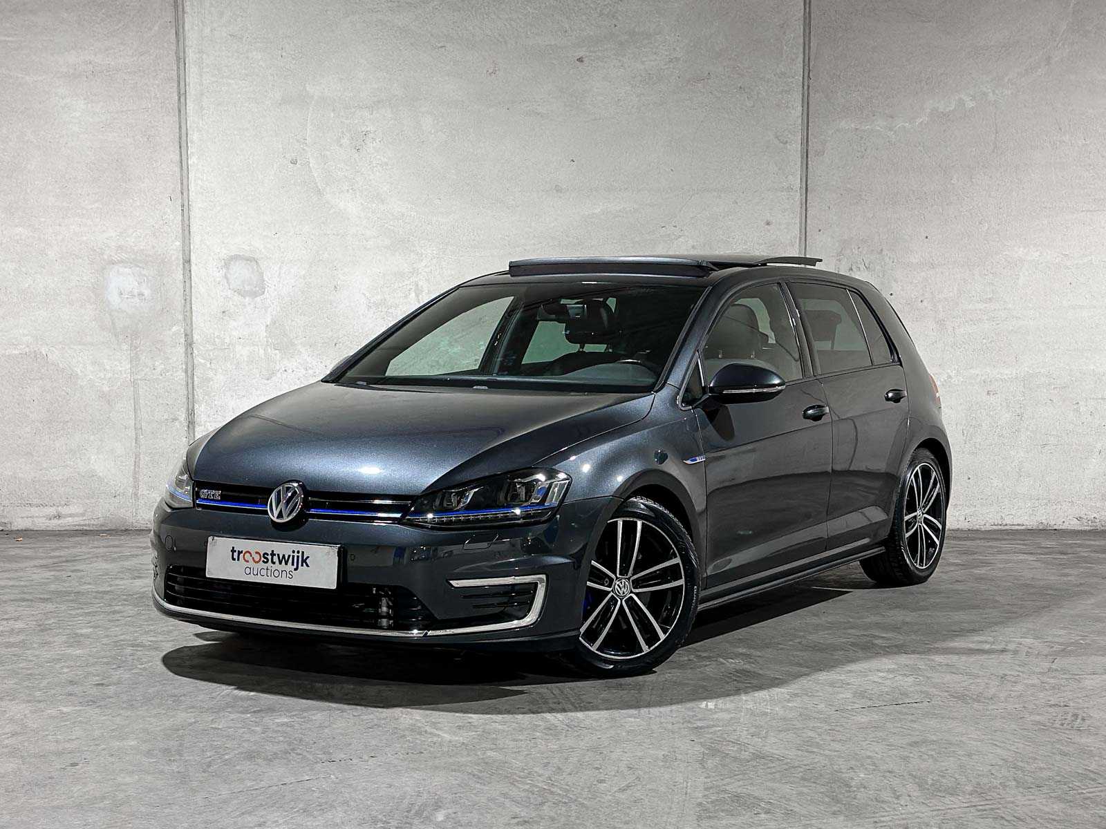 Volkswagen Golf GTE 1.4 TSI 204pk 2015 (Origineel-NL), 1-ZNB-51