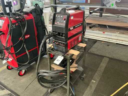 Lincoln Invertec V205-T Lasmachine