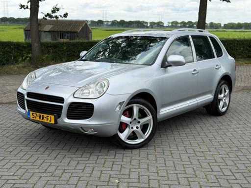 Porsche Cayenne 4.5 Turbo 57-RR-FJ 