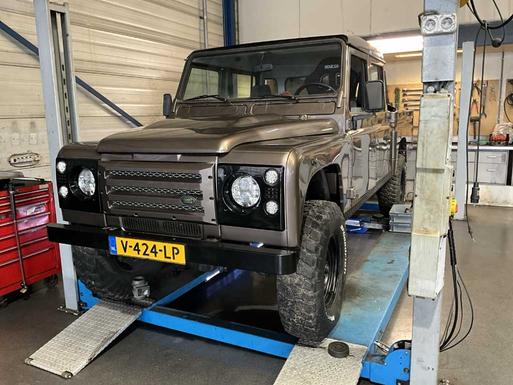 2000 Land rover Defender rough Edition 3.9 V8 automatico 5 posti, V-424-LP