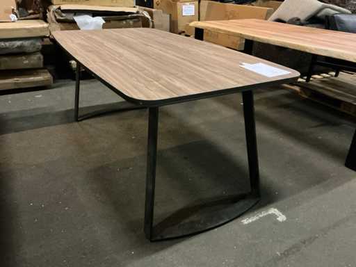 Browny Dining Table