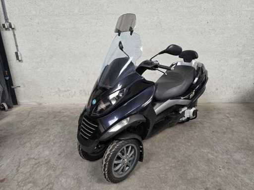 Piaggio - Scooter a motore - MP3 - 250 RL 28mxxl