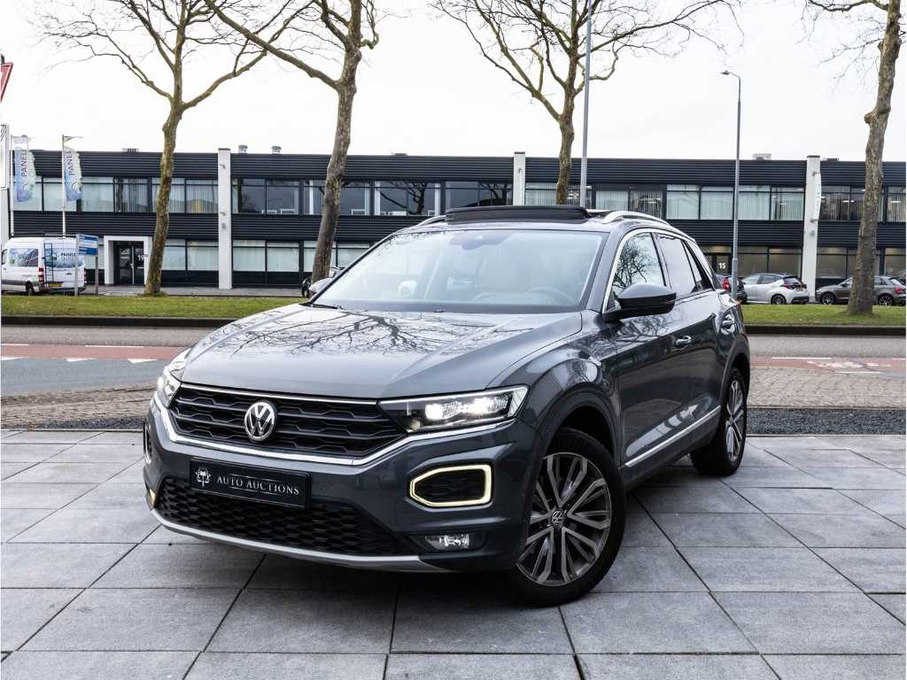 Volkswagen T-Roc 2.0 TDI Automatic 2018 Panoramic Roof Full Leather Keyless Camera Beats Audio Virtual LED, S-437-ZS