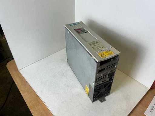 Siemens Simovert vc 6SE7021-8EB61-Z Frequenzwandler