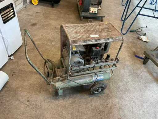 Creemers 285 Air Compressor