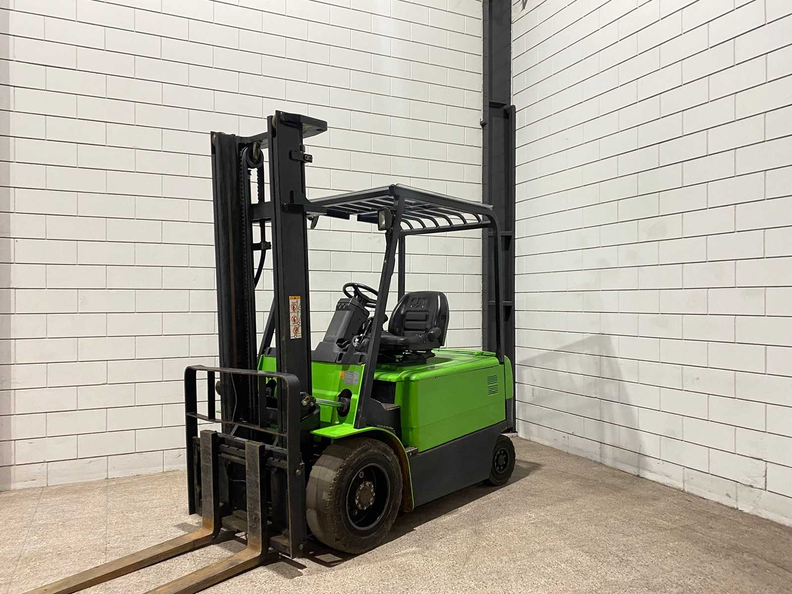 Caterpillar – 2011 – EP30K PAC – Forklift