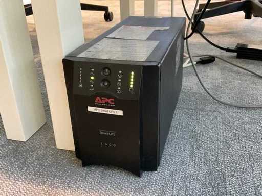 APC Smart-UPS 1500 UPS