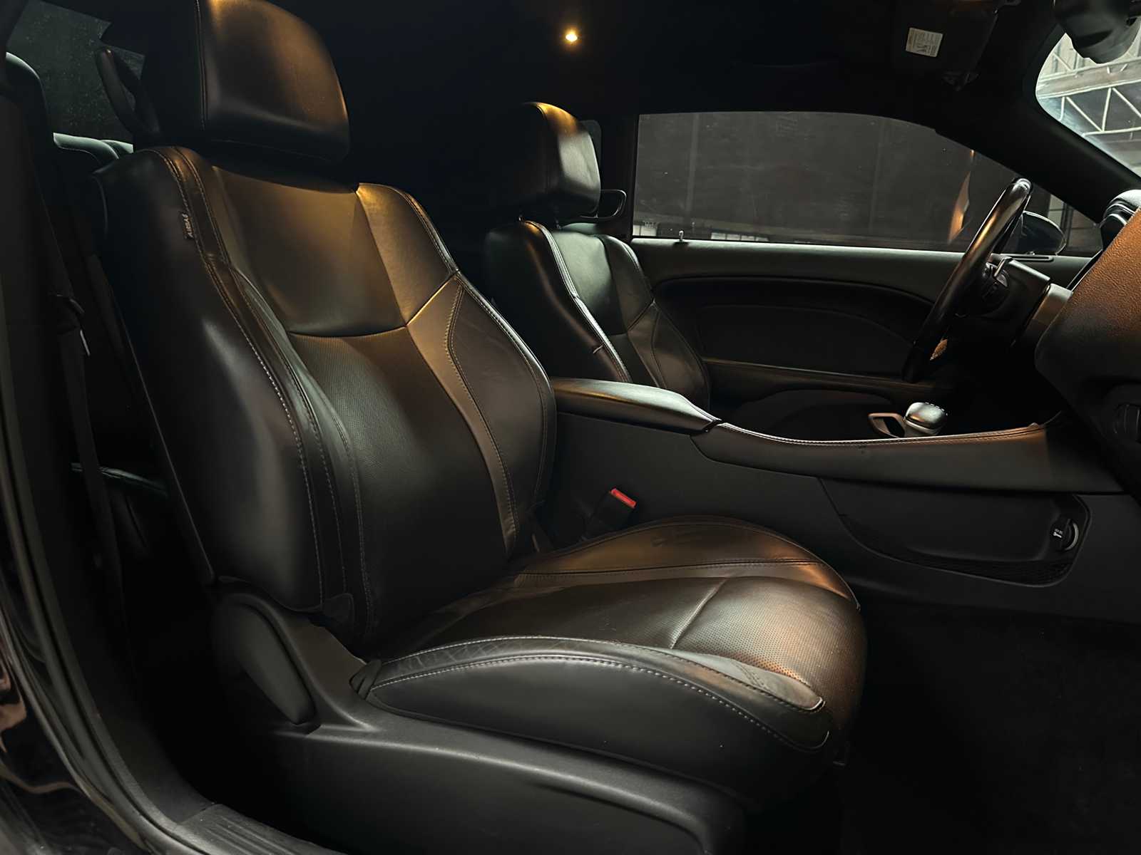 Dodge Challenger SXT PLUS 3.6 V6 305pk 2015