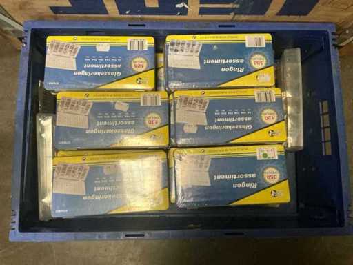 Batch of fasteners
