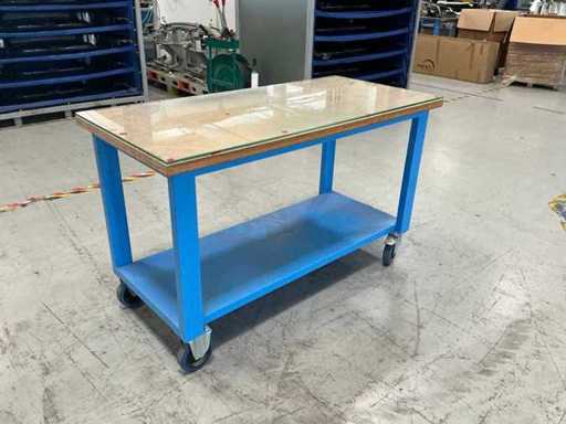 Workbench with wheels 1500 × 700 × 900 mm