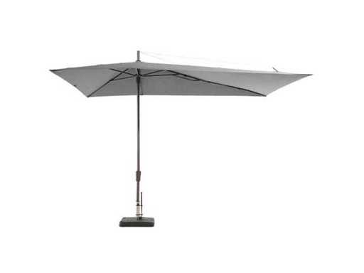 Madison - Laterală asimetrică - Umbrelă (360x220cm) Include bază (55kg) și protecție pentru protecție.