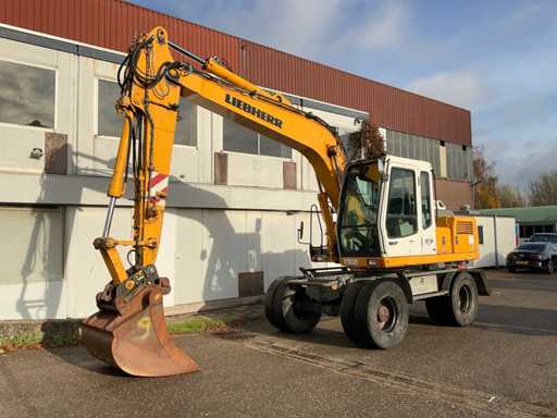 2001 Liebherr A 900 B Litronic Wheeled Excavator