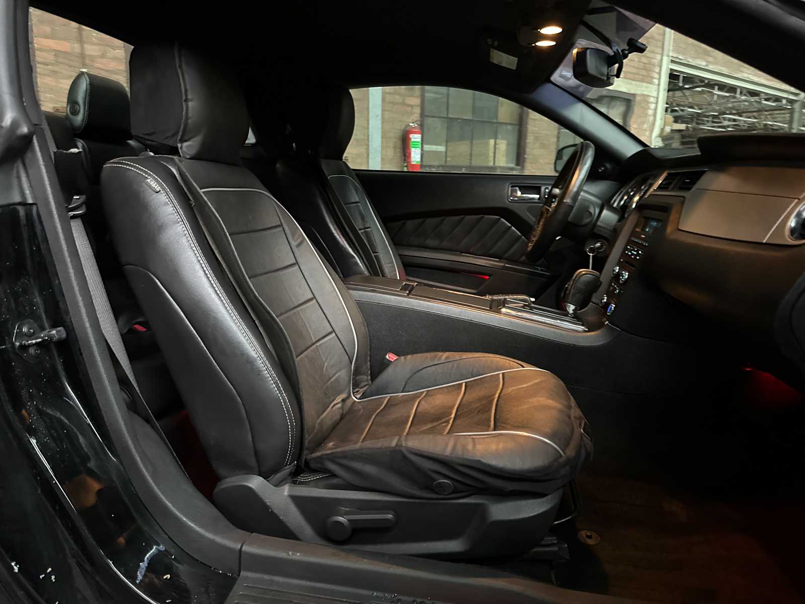 Ford Mustang 3.7 V6 305pk 2013 Coupe