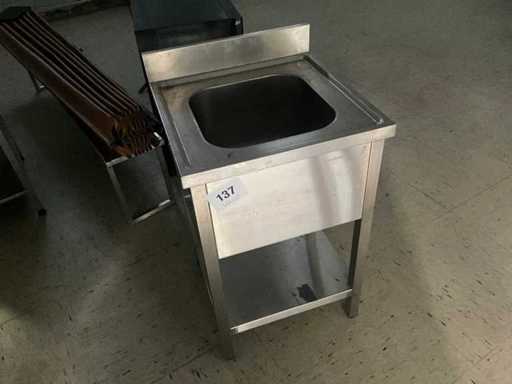 The Master Stainless Steel Sink