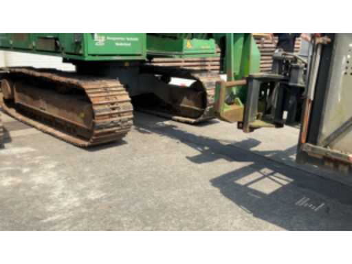 aeeea123-fd70-44a7-b7ef-0c3baf903e31.mp4