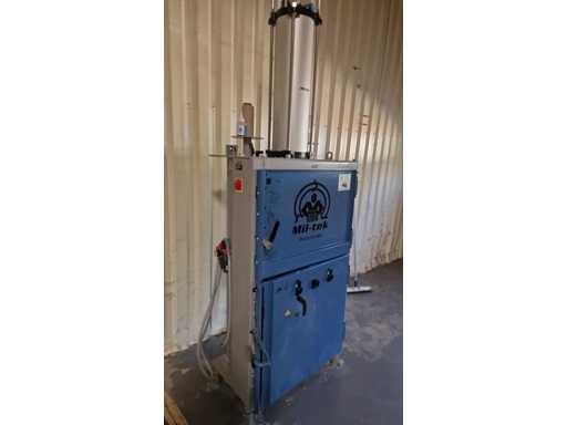 MILTEK - Kartonnen pers