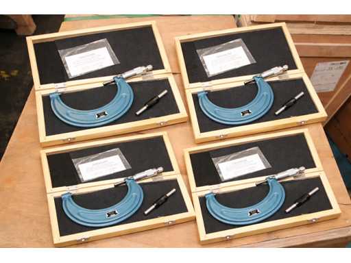 FREUTEK SDM0053 4x Outside Micrometers 100-125mm x 0,01