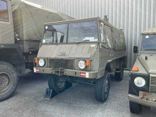 Pojazd wojskowy Puch Pinzgauer 710K z 1975 roku