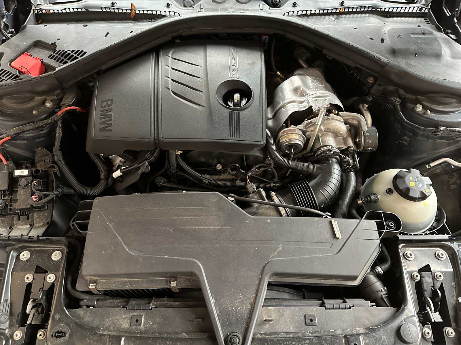 BMW 320i EfficientDynamics Edition Upgrade Edition 170pk 2013 (Origineel-NL) 3-serie, 1-SLL-03