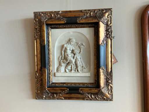 Kader met albasten afbeelding ‘moeder en kind’