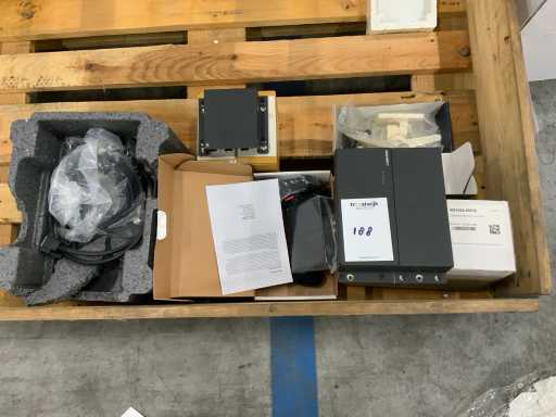 tv ONE AVT-4714 splitter audio stereo Cv e vari