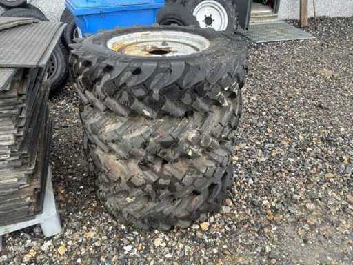 Bkt 10,5-20 MPT Reifenbagger Iveco (4x)