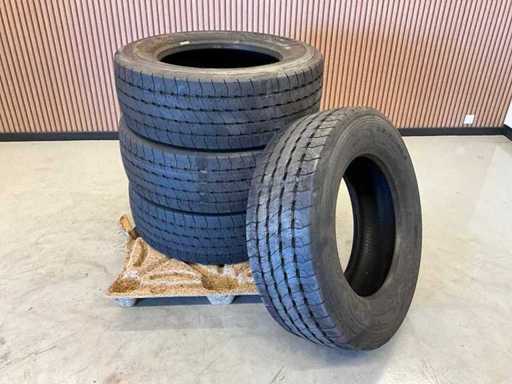 4x Sava Avant 5 315/60R22.5 Pneus recoupés inutilisés