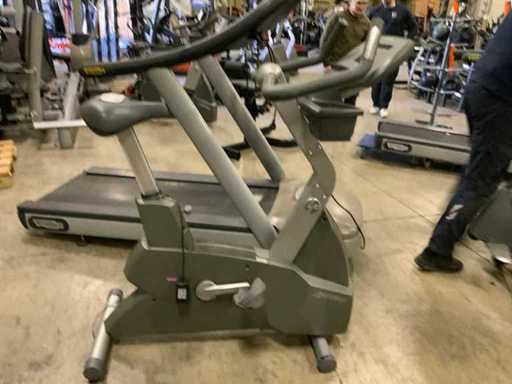 Life Fitness 95ci uprightbike Home Trainer