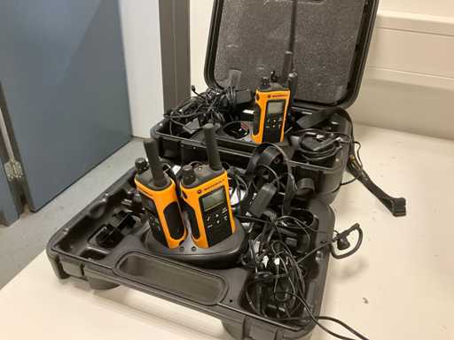 Motorola T80 Walkie-talkie