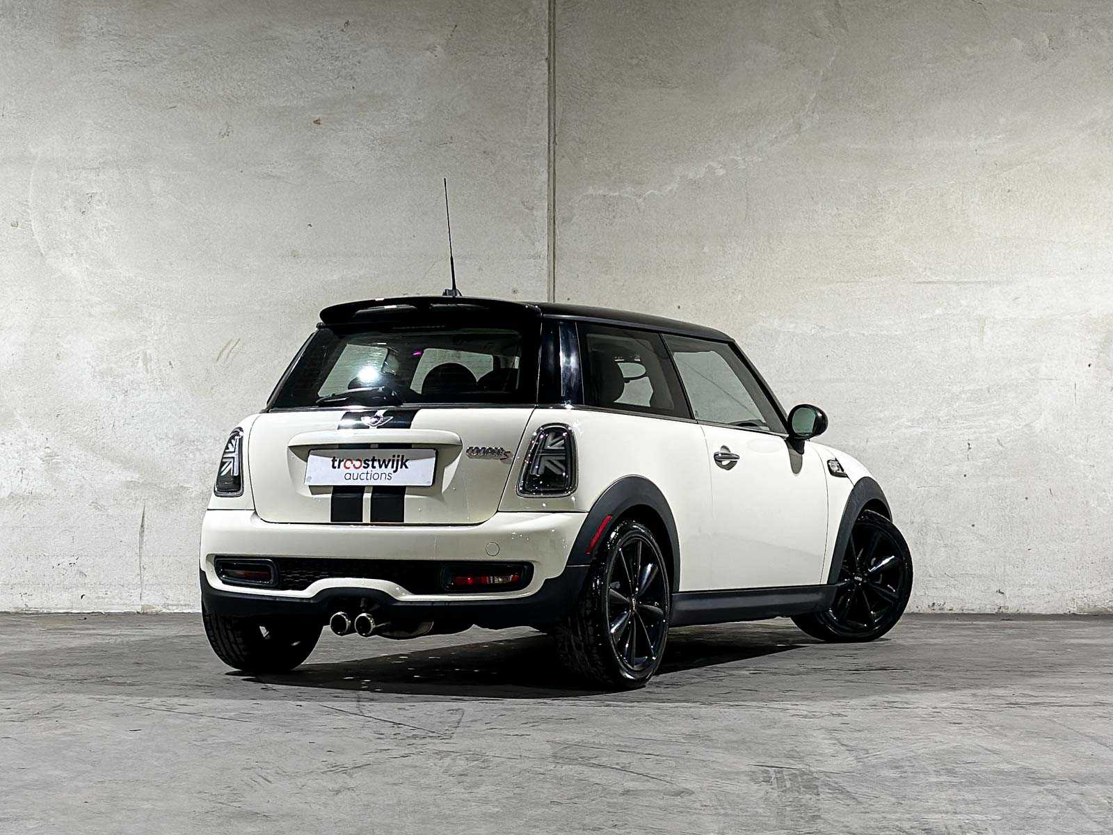 Mini Cooper S Westminster 1.6 215pk 2013, N-563-VK